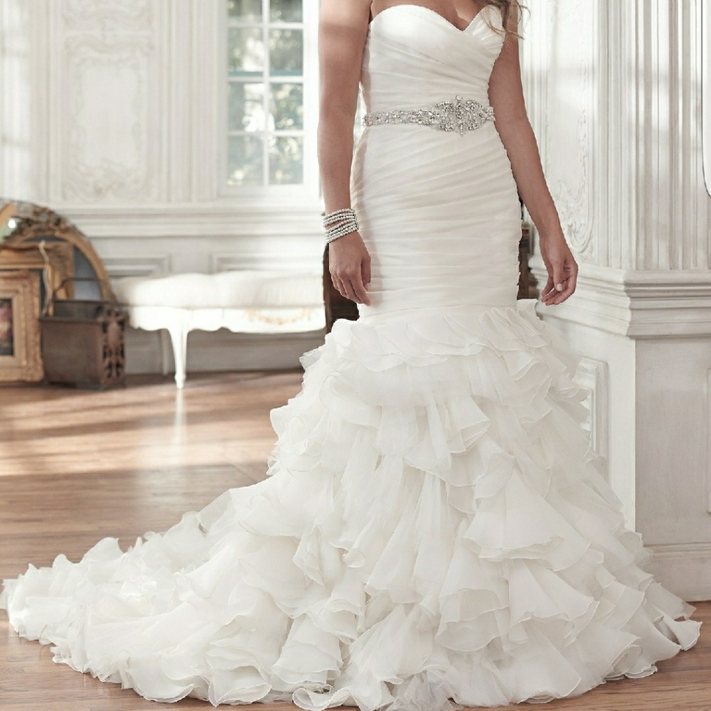 Maggie sottero divina wedding dress
